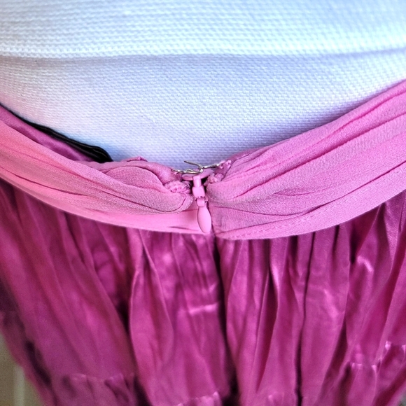 BCBGMaxAzria ✦ Silk Halter Dress ✦ Pink Tiered Pleats Beaded Detail Size 6 - Picture 15 of 15